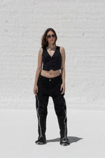 Load image into Gallery viewer, The Asili duo zipper jeans is a black denim jeans
