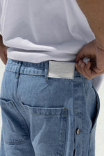 Load image into Gallery viewer, THE ASILI BUTTONED JEANS IN ICE BLUE
